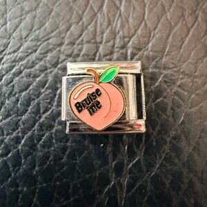 “Bruise Me” Peach Italian Charm – 9mm Playful Fruit Link